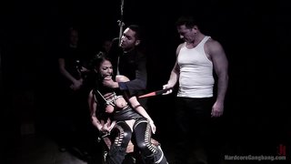 ハードコア乱交：ロンドン・リバー2、荒々しい凌辱