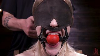 Atada con Violet October