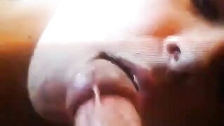 Dansk PIA i latexdragt vil have din sæd