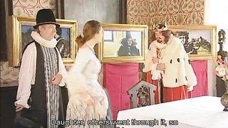 Esclava sexual sumisa tratada por rey y su equipo