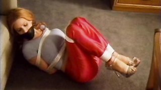 Wrapped and bonded babe feels herself helpless